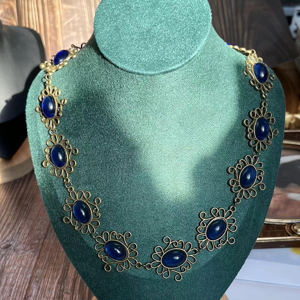 Women'S Red Accessories - Historical Queen Anne Boleyn Handmade Glaze