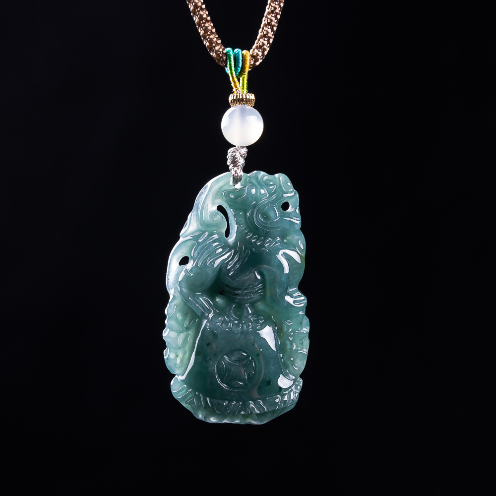 Burmese Jadeite Pixiu Pendant  - огляд і ціна Women'S Accessories