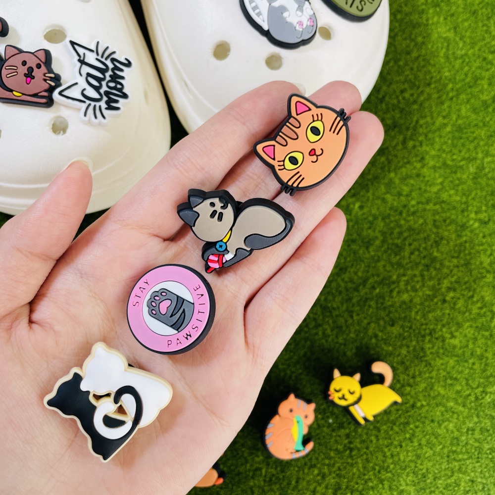 Dog And Cat Shoe Charms For Cr - огляд і ціна Women'S Accessories Crocs