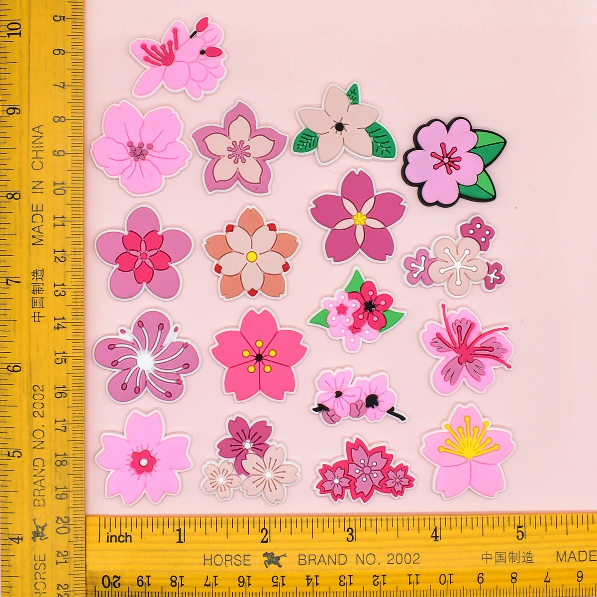 Cute Pink Flower Shoe Charms f - огляд і ціна Women'S Accessories Crocs