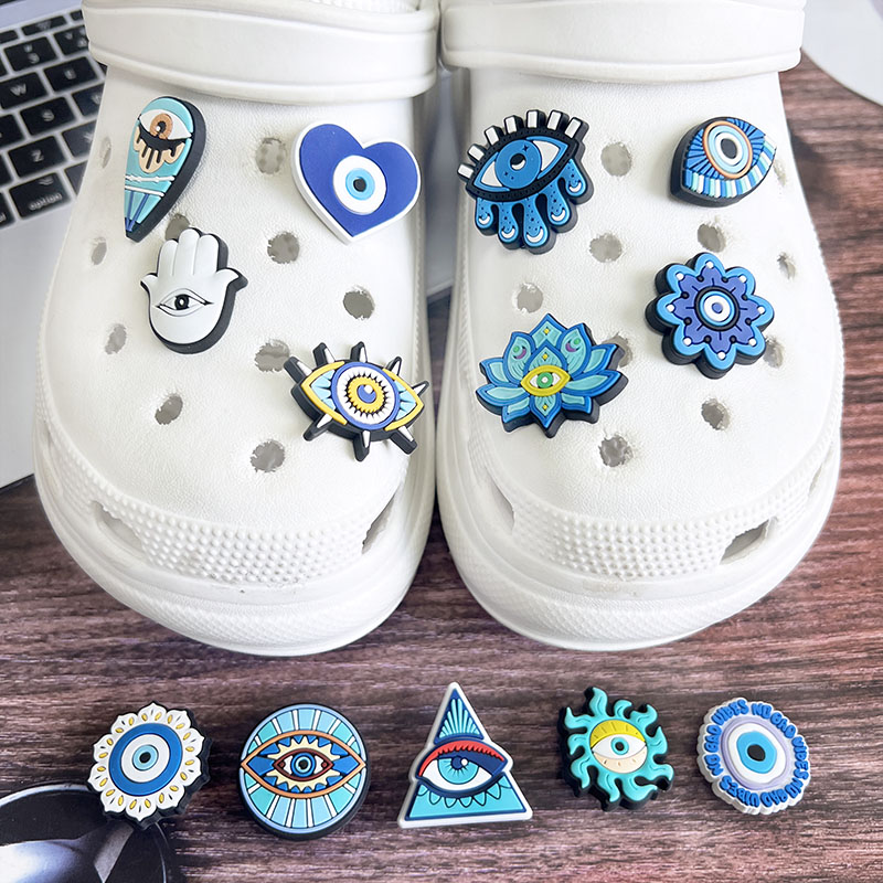 New Arrival Evil Eyes Shoe Cha - огляд і ціна Women'S Accessories Crocs